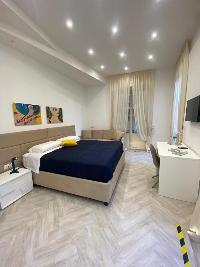 Flo' Hotel เนเปิลส์ ภายนอก รูปภาพ