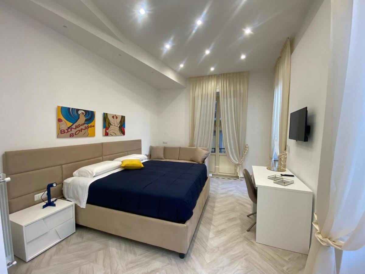 Flo' Hotel เนเปิลส์ ภายนอก รูปภาพ