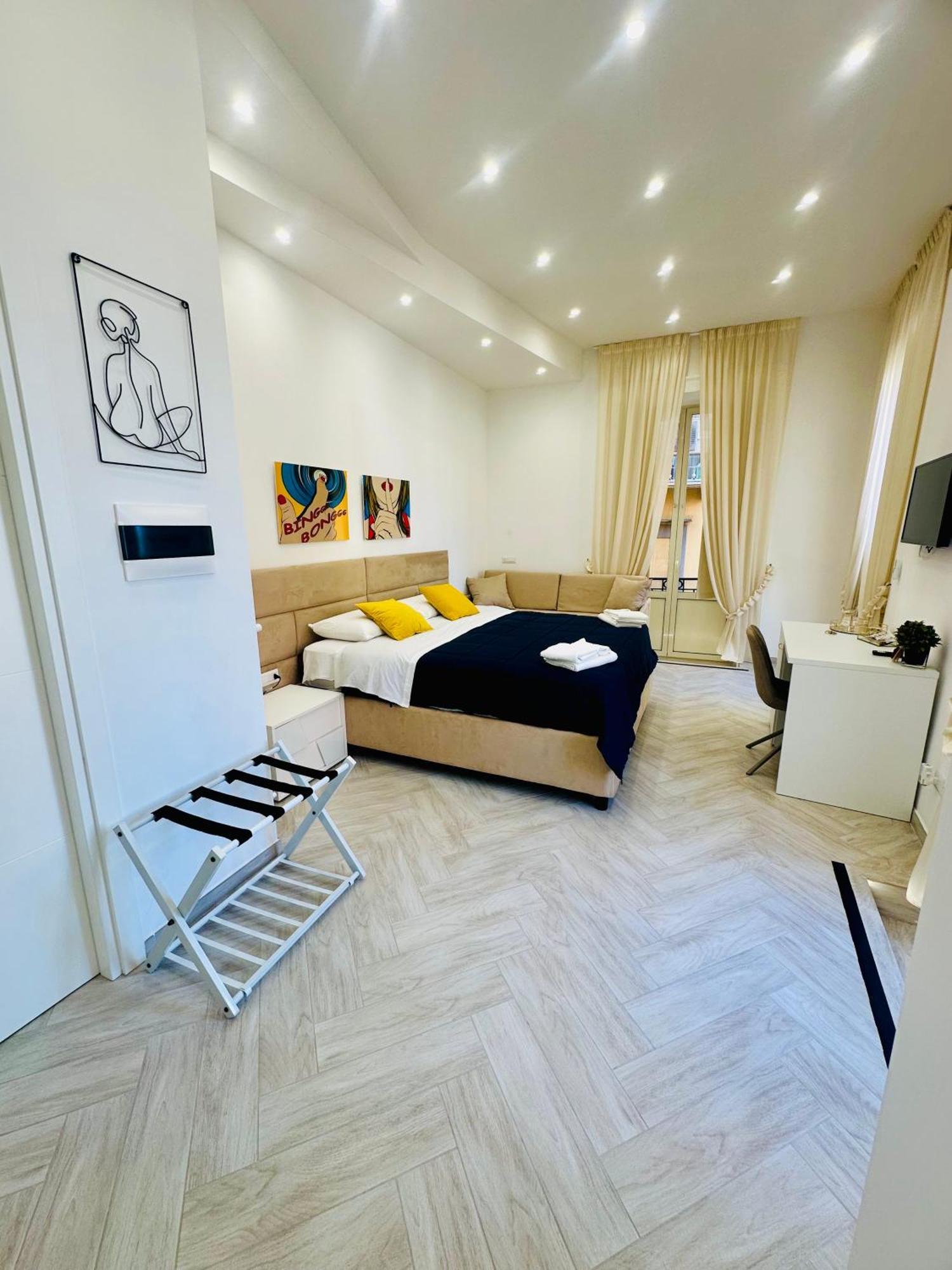 Flo' Hotel เนเปิลส์ ภายนอก รูปภาพ