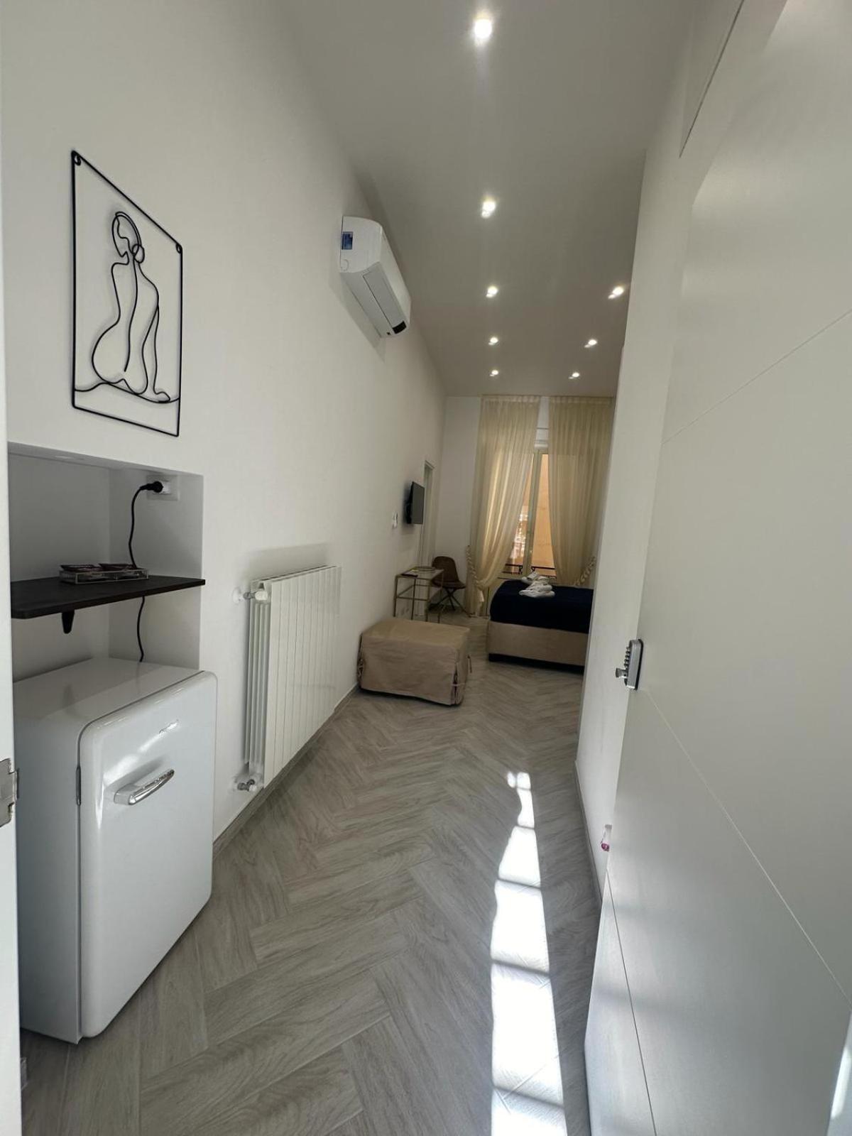 Flo' Hotel เนเปิลส์ ภายนอก รูปภาพ