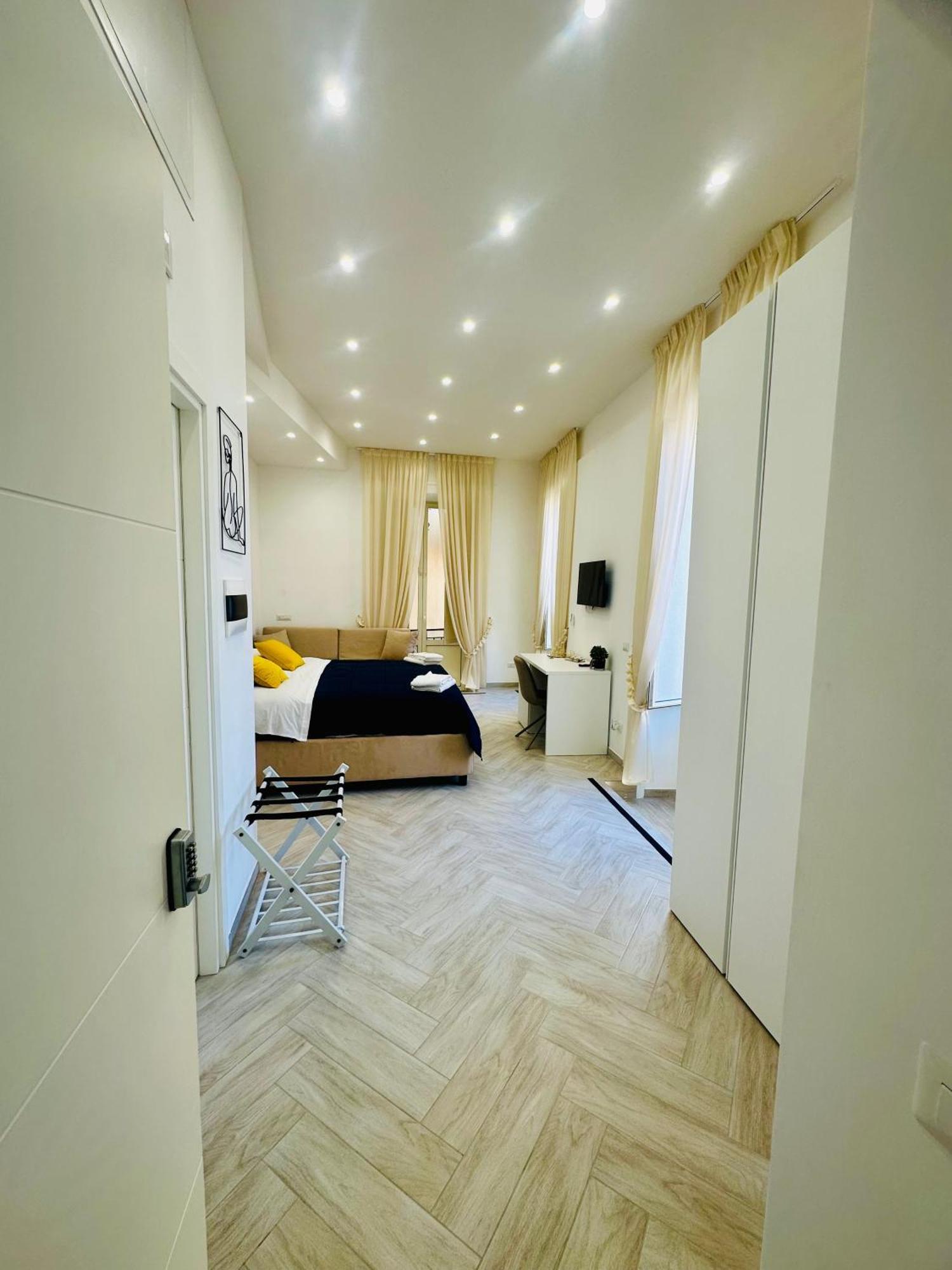 Flo' Hotel เนเปิลส์ ภายนอก รูปภาพ