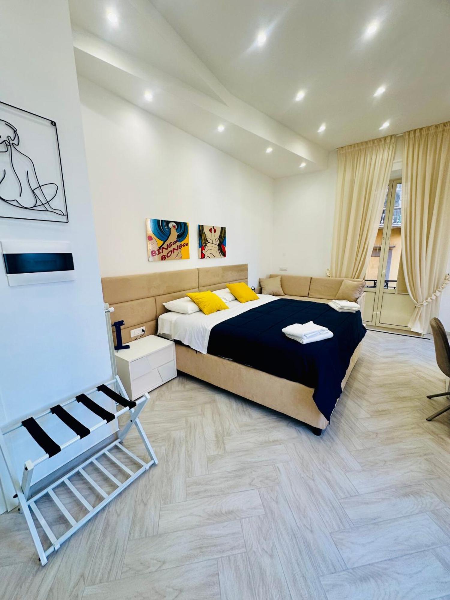 Flo' Hotel เนเปิลส์ ภายนอก รูปภาพ