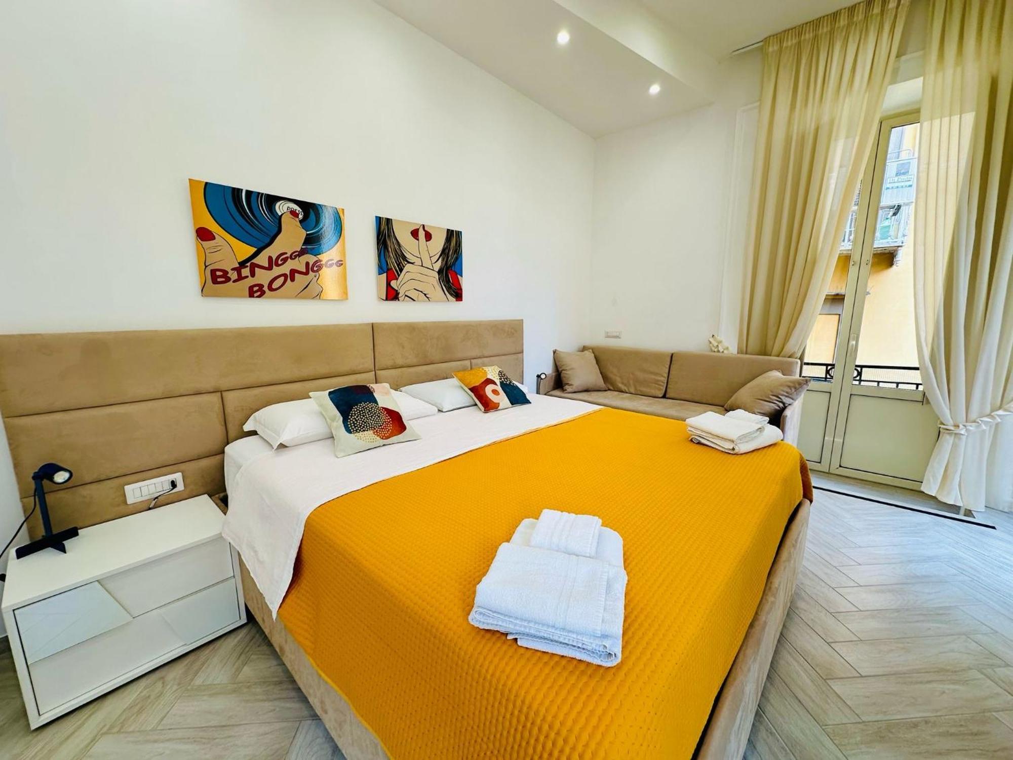 Flo' Hotel เนเปิลส์ ภายนอก รูปภาพ